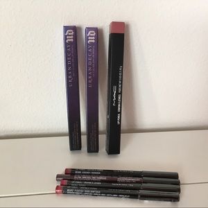 Lip liner bundle